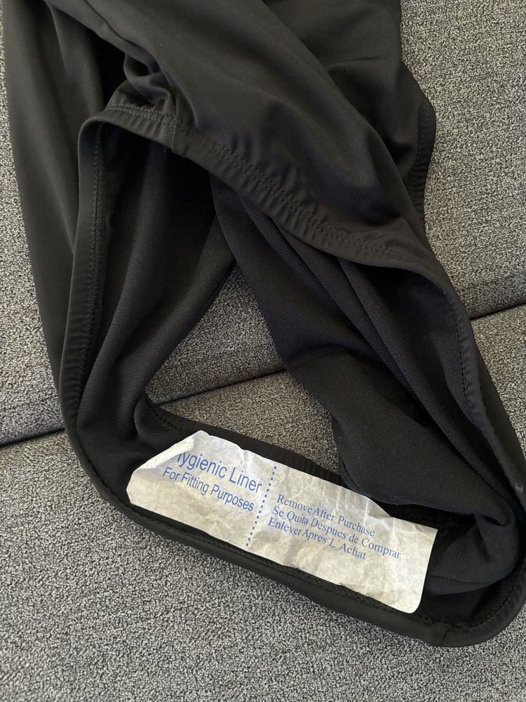 Nike бански М размер,може би леко умален.