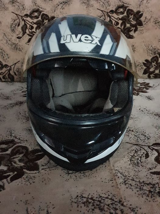 Vând cască moto UVEX X-Ride în stare excelentă!