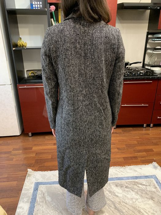 Продам пальто демисезонное