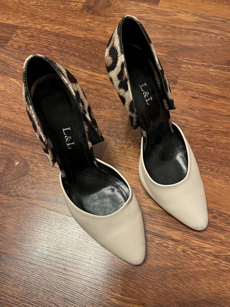 Pantofi toc stiletto