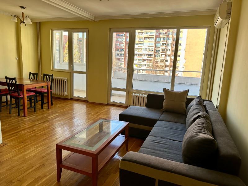 Дава се под наем Четиристаен апартамент в София, Белите брези - 120 кв.м за 700 € - Снимка #4