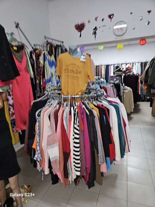 Haine outlet noi, en-gros, cu etichetă, branduri de top, 90 lei/buc.