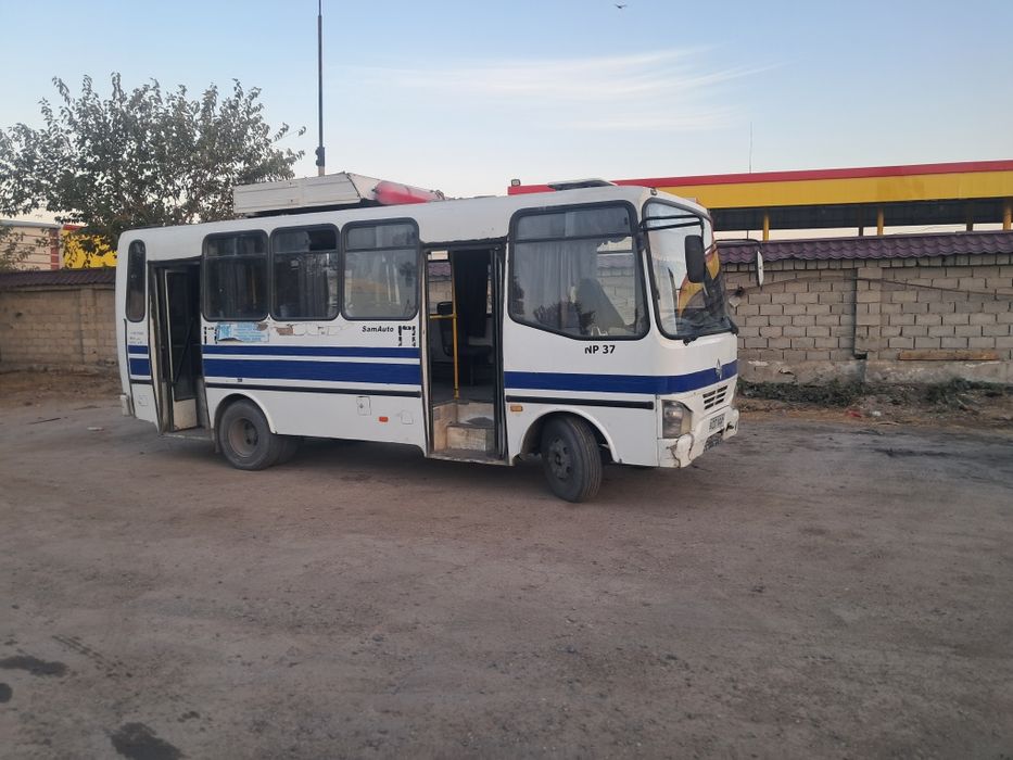 Автобус Isuzu сотилади