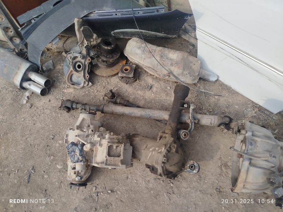 Продам матор кароьку раздатку карданы на 100крузак