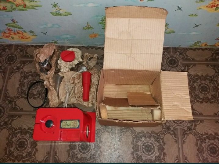 Кухонный комбайн " Южанка " СССР - Мясорубка - Соковыжималка
район Цен