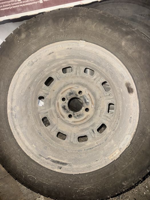 Шины с дисками  от chevrolet cobalt