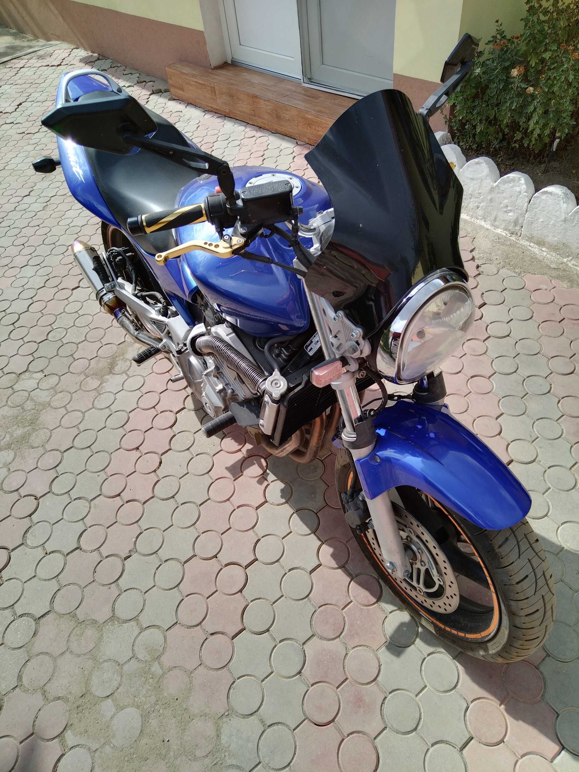 Honda hornet 600cc