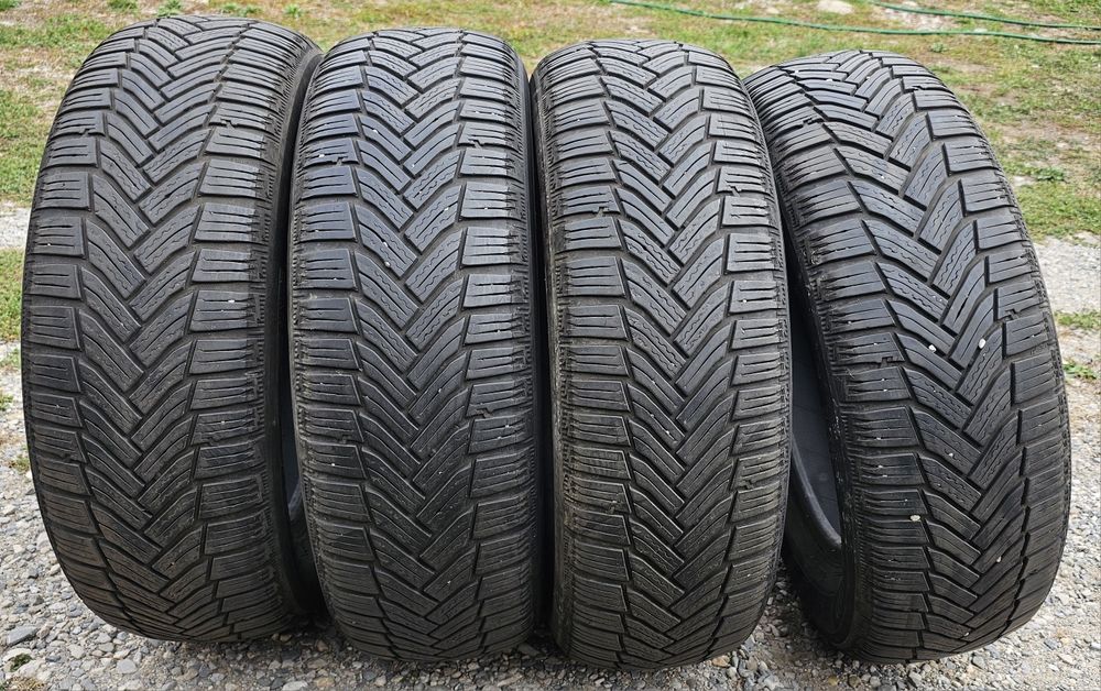 Vand 4 anvelope iarna 185 65 R 15 Michelin Alpin 6