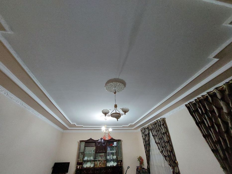 Hovli srochna sotiladi