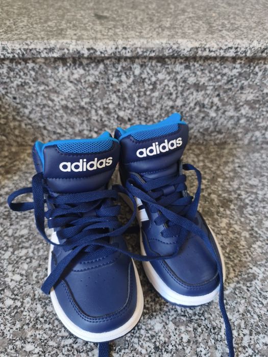 Детски обувки нови.