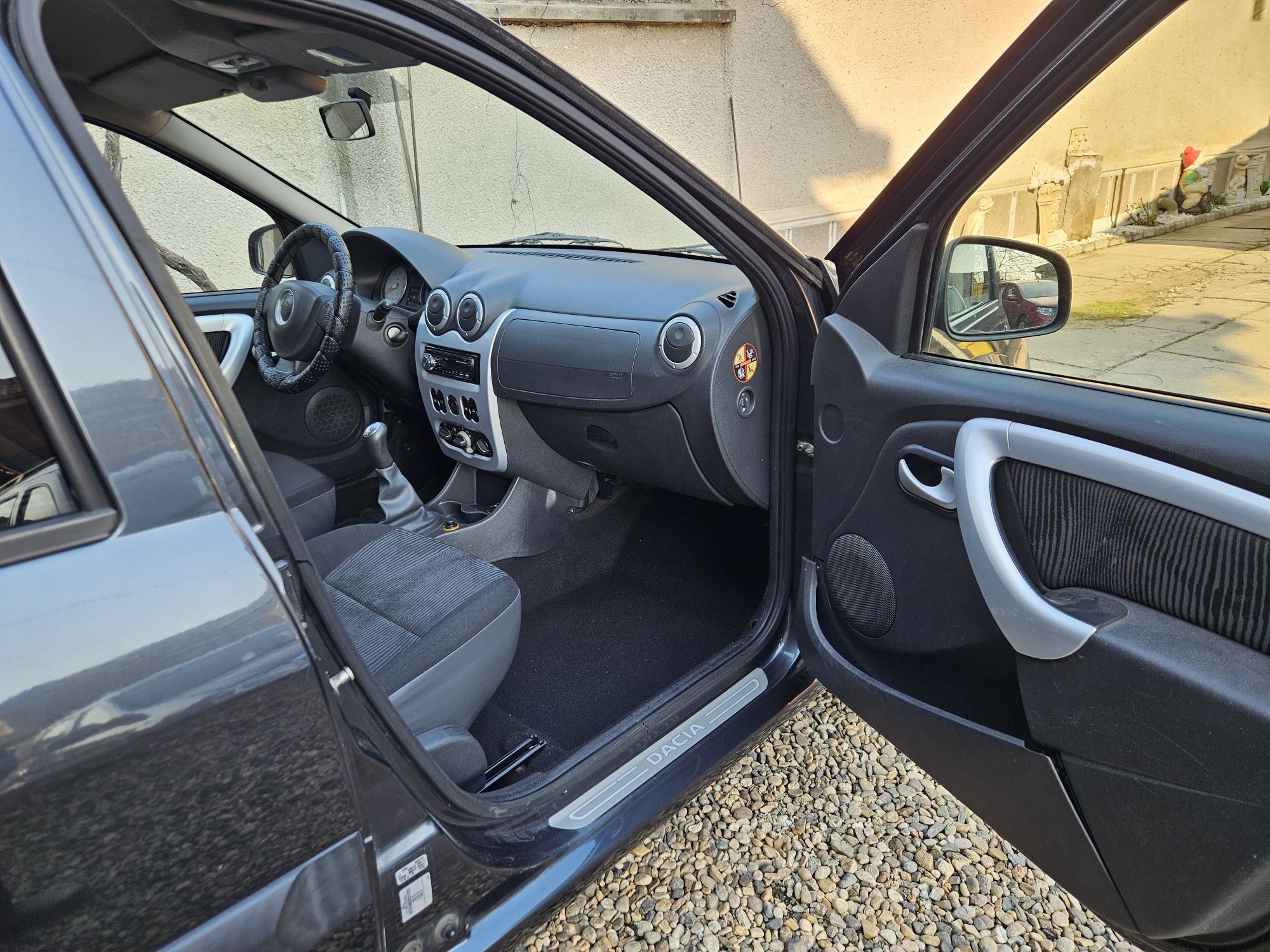 Dacia Logan mcv 7 locuri 1.6 16v laureate 2010 Climă