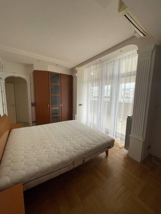 Дава се под наем Многостаен апартамент в Пловдив, Център - 170 кв.м за 900 € - Снимка #3