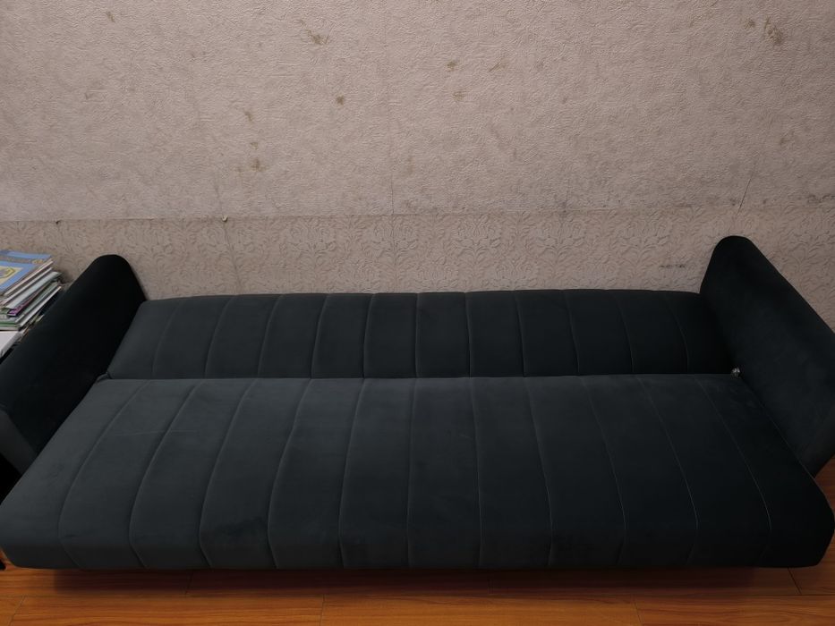 Продам  диван-кровать.