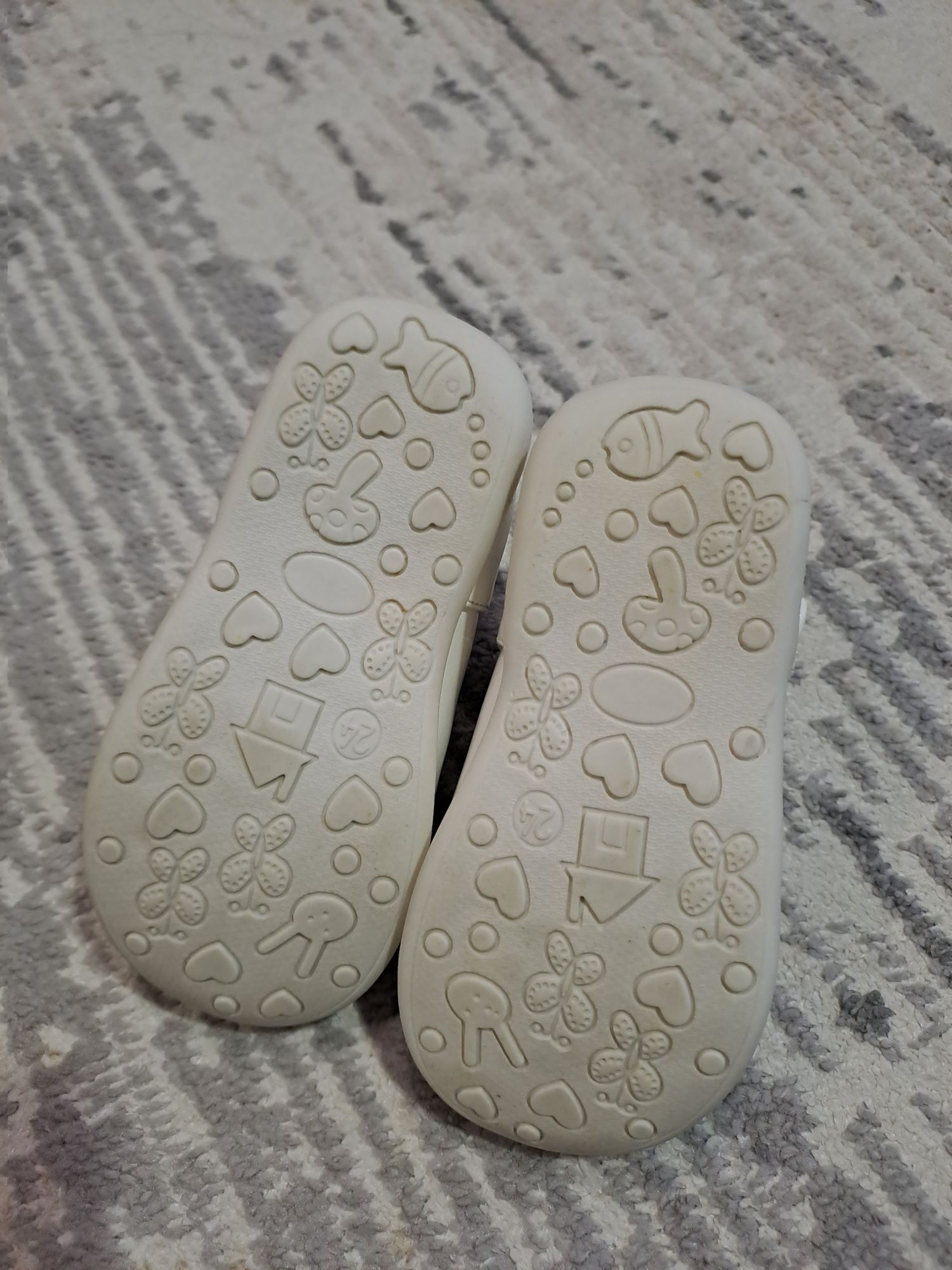 Туфли белые для девочки