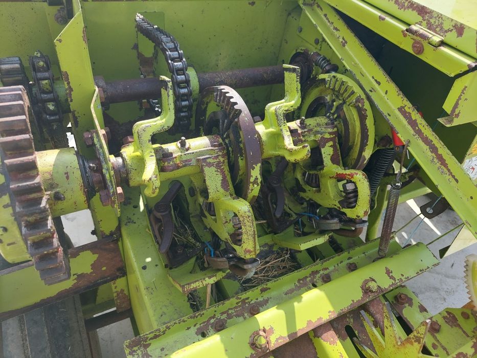 Presa de balotat balotiera claas markant 40