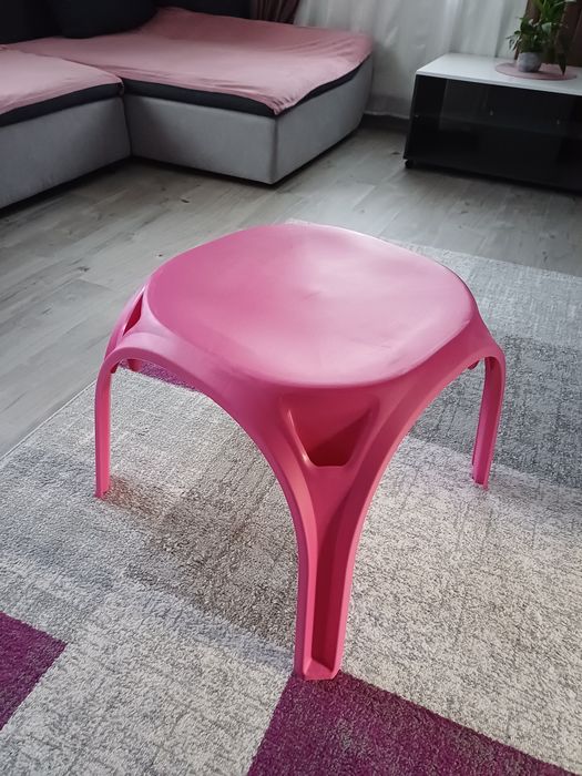 Măsuță din plastic