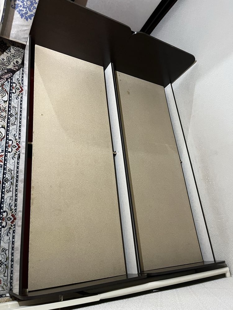 2Кровать,жағдайы өте жақсы почти новый.