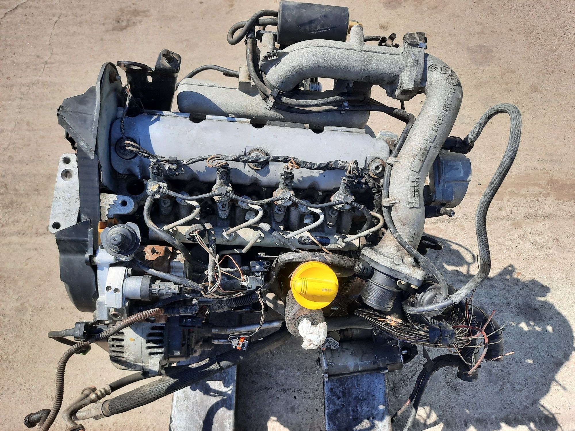 Двигател 1.9 дци Рено / 1.9 dci Renault