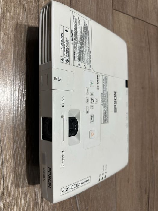Проектор epson eb-1761w с пультом управления
