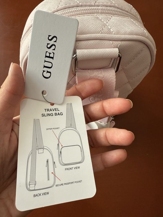 Нова, оригинална раница Guess