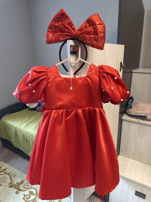 Нарядные платья на 2- 3 года каждое 5000 тг окончательно