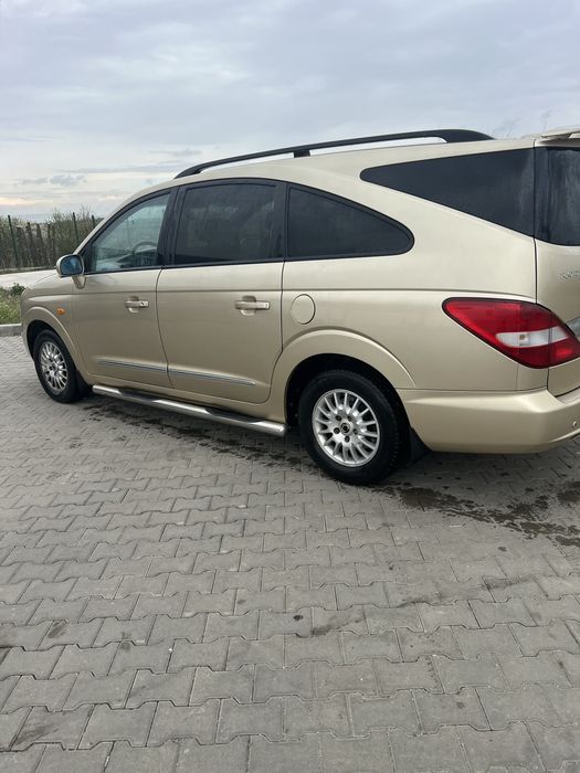 Sangyong rodius 2500€ negociabil