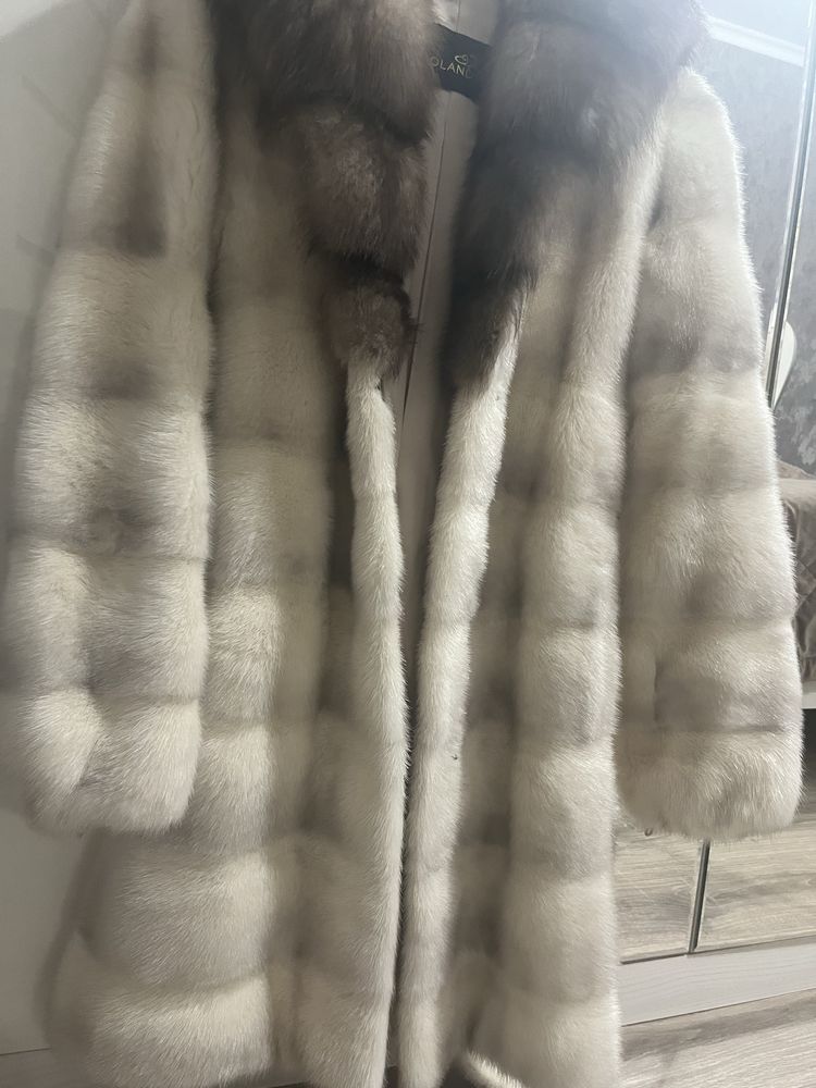 Продам норковую шубу