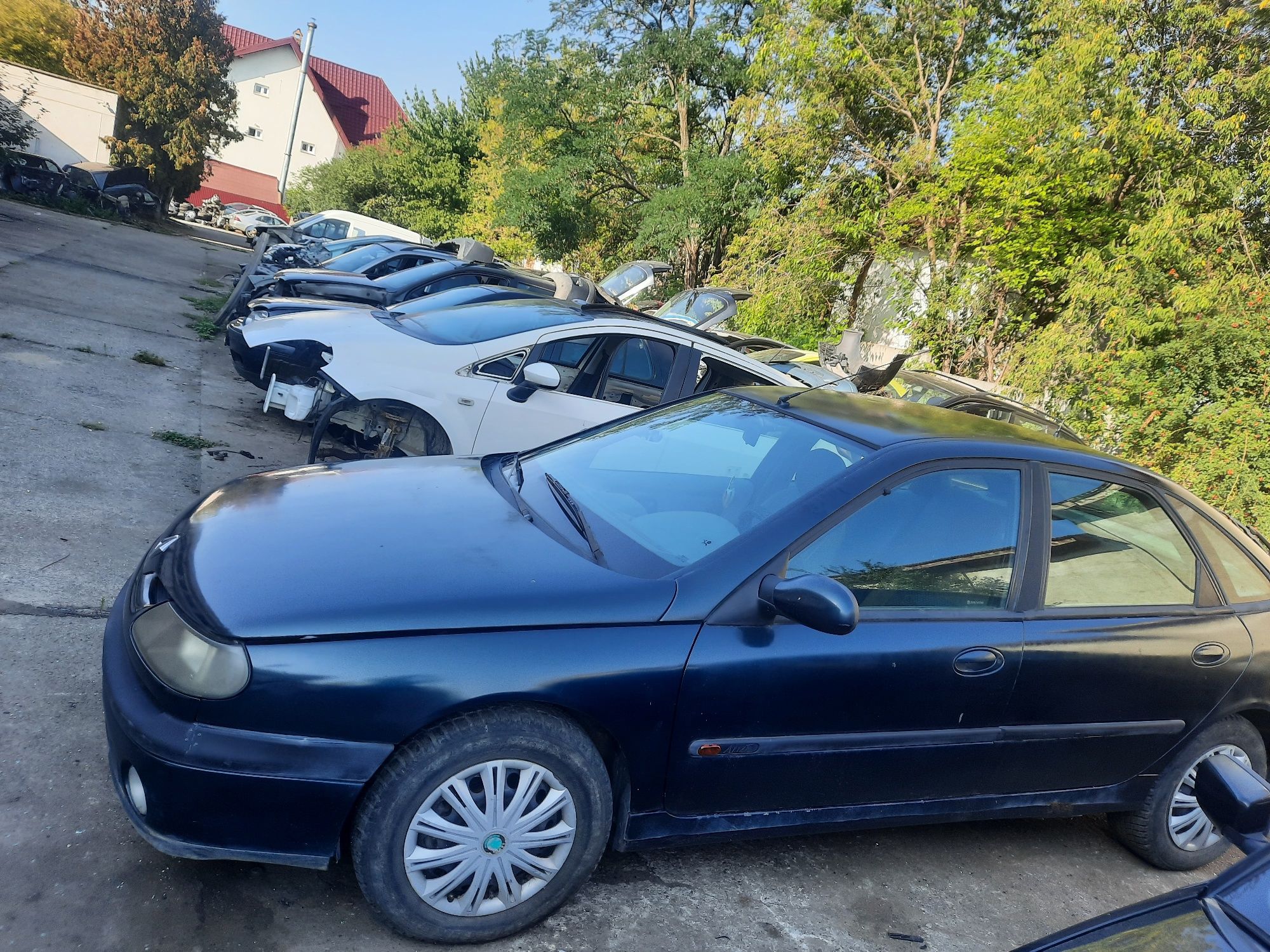 Dezmembrez BMŴ e 46 motor 1.9 benzina