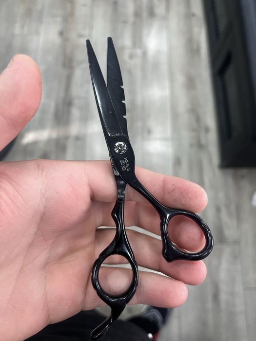 Vand foarfeci tuns si filat