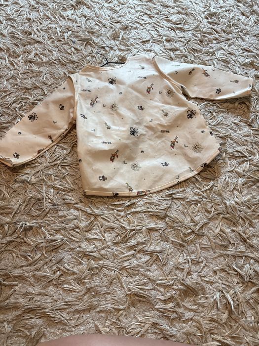 Bavetica tip costum pentu bebelusi, Zara Disney