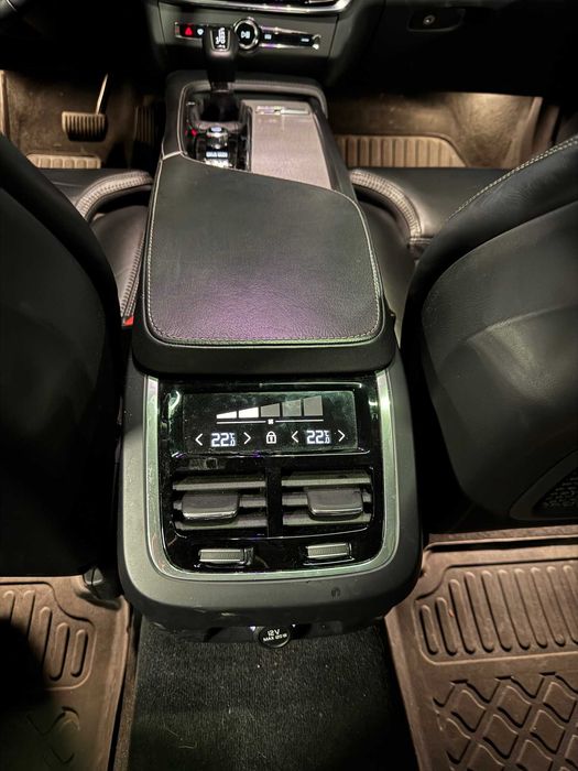Volvo V90 Cross Country T6 Benzina - 310CP