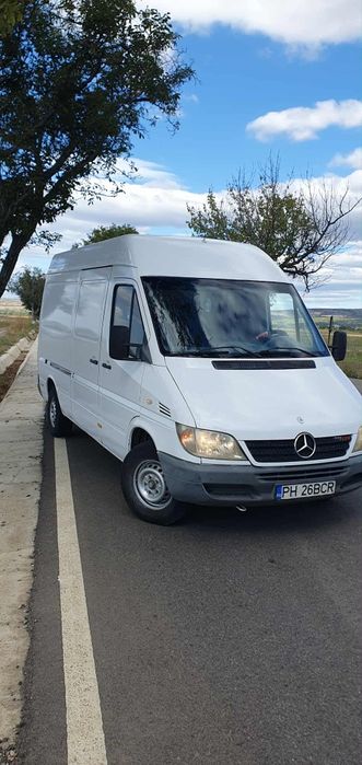 Mercedes-Sprinter