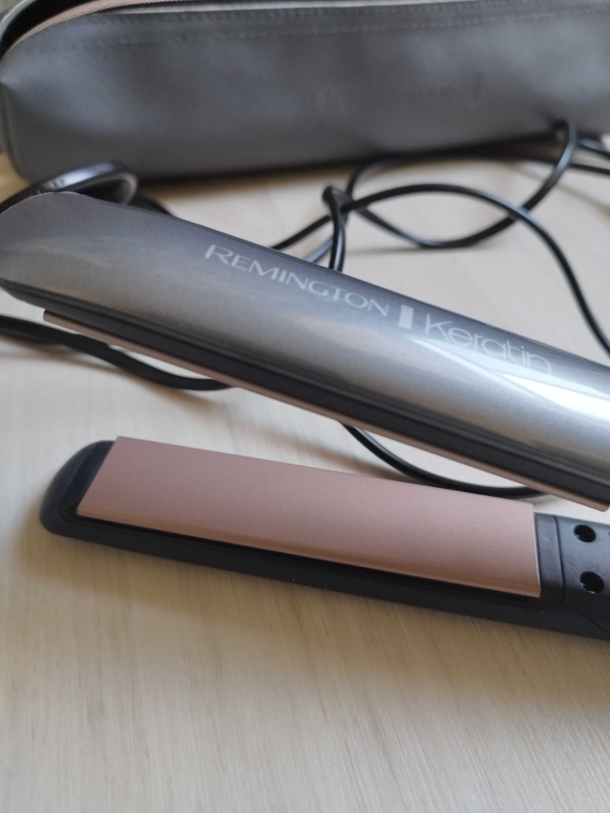 Преса за коса Remington Intelligent с Кератин