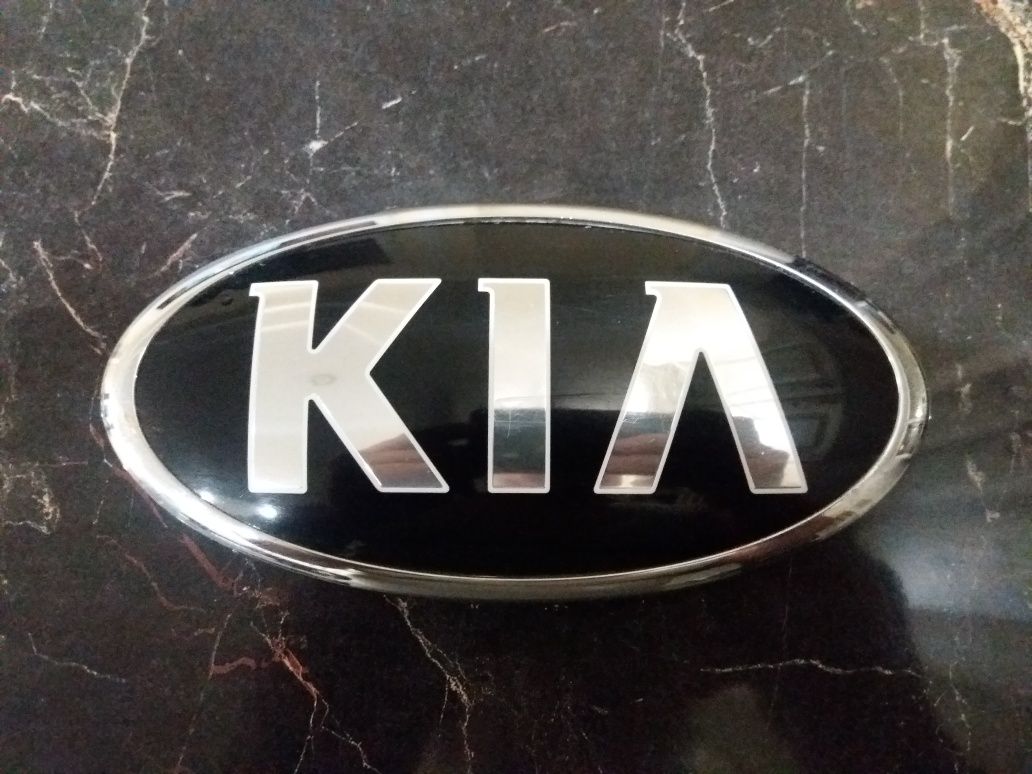 Продам молдинги Kia Sportage