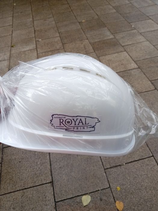 Vând casca șantier