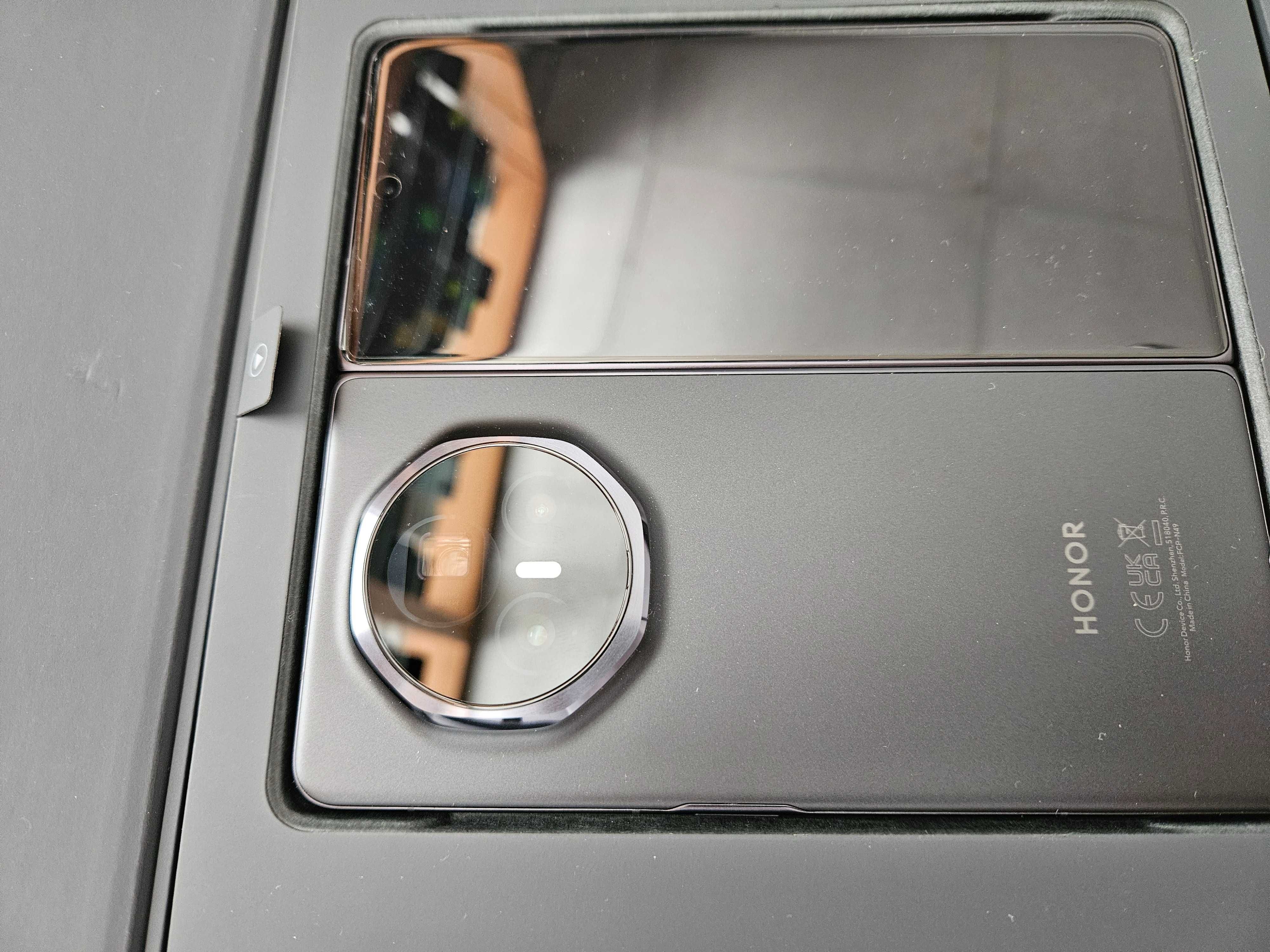 Huawei Magic V3, 512 GB, nou la cutie, Garantie 30 zile.