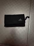 Оригиналeн портфейл adidas