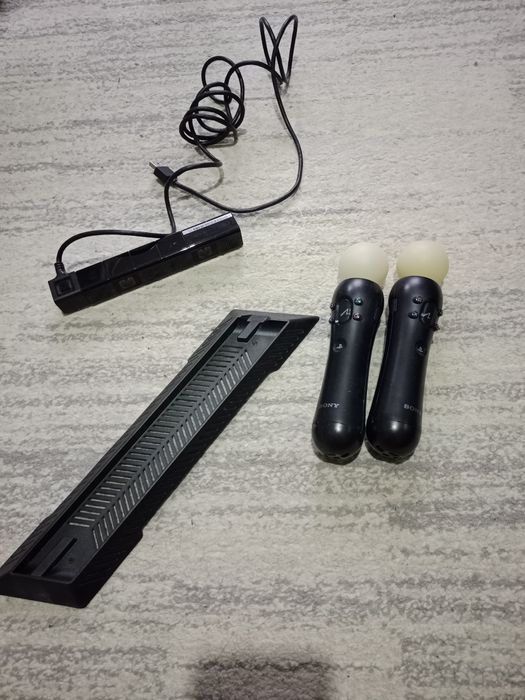 Продам аксессуары к PS4