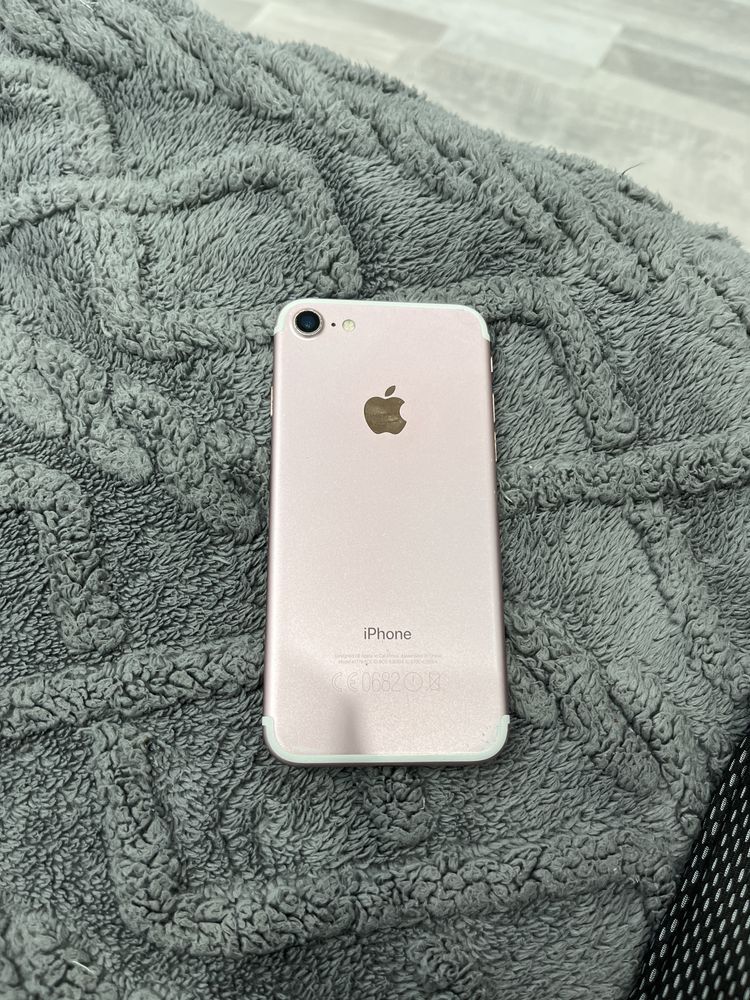 Iphone 7 не включается
