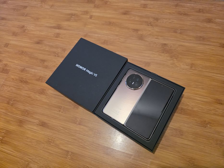 Honor Magic V5 , Dawn Gold , 512GB 16GB RAM, Garantie 2 Ani+Honor Care