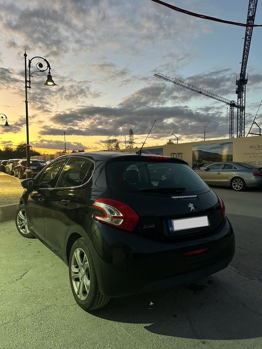 Peugeot 208 1.4i, Бензин/Газ, 95 к.с.