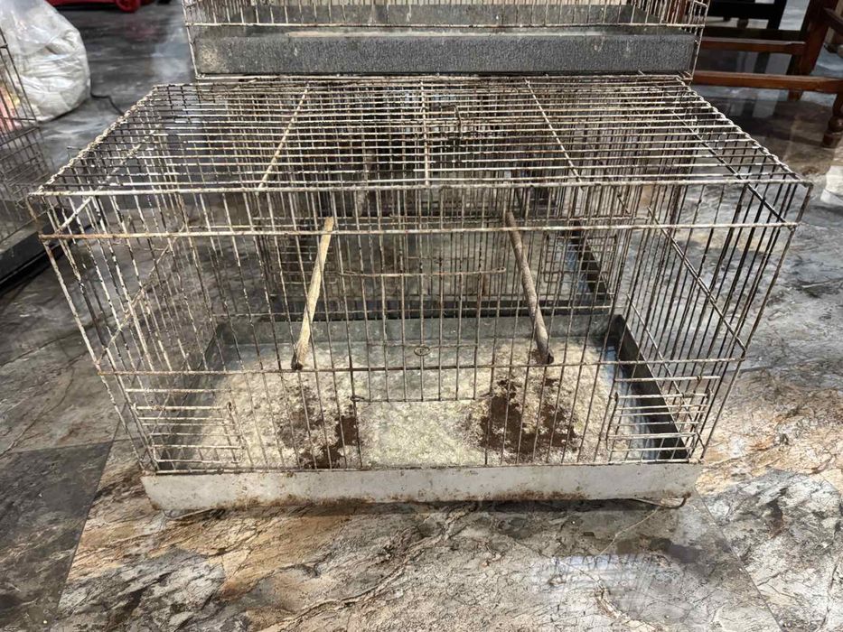 Продавам клетки за малки птици