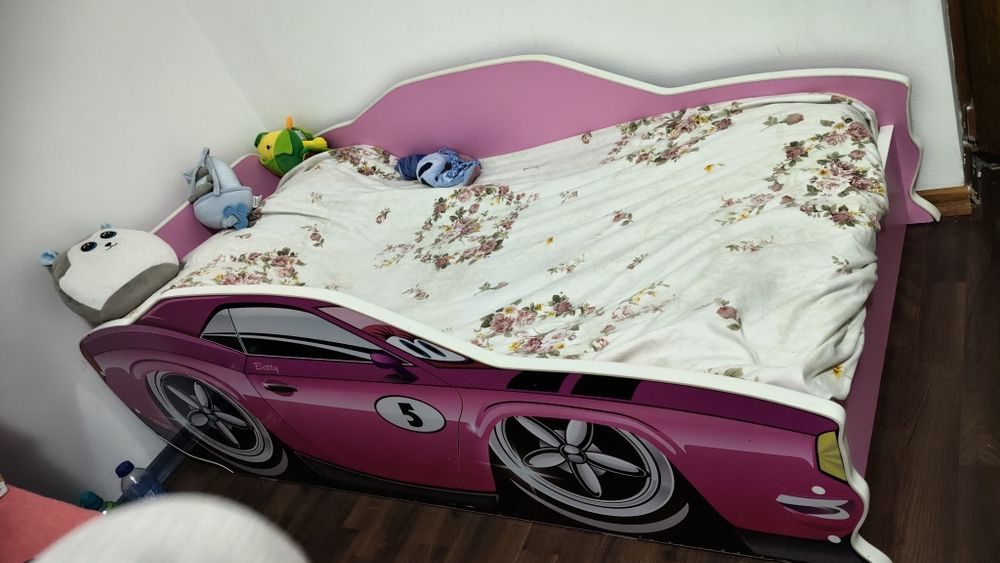 Pat forma masina roz