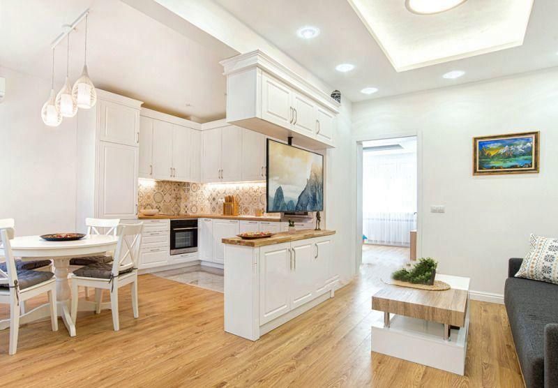 Дава се под наем Тристаен апартамент в София, Център - 90 кв.м за 1500 € - Снимка #14