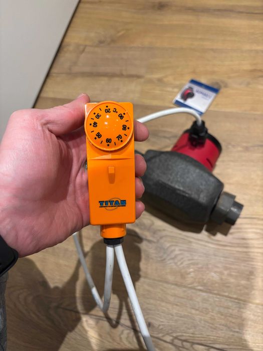 Pompa Grundfos Alpha2L 25-40 180