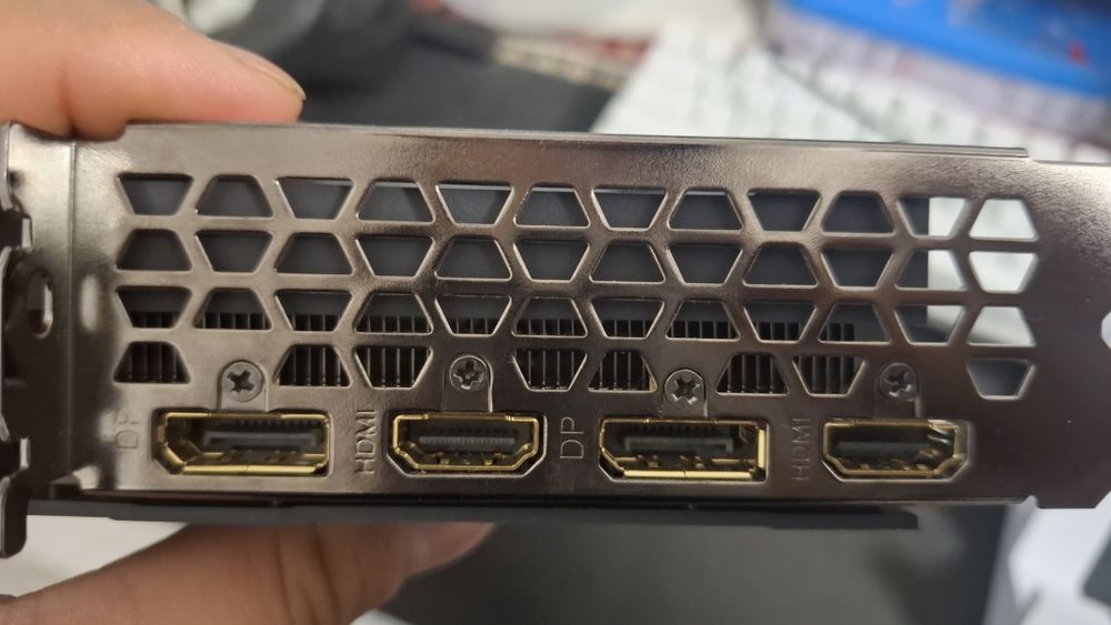 Видеокарта  gigabyte