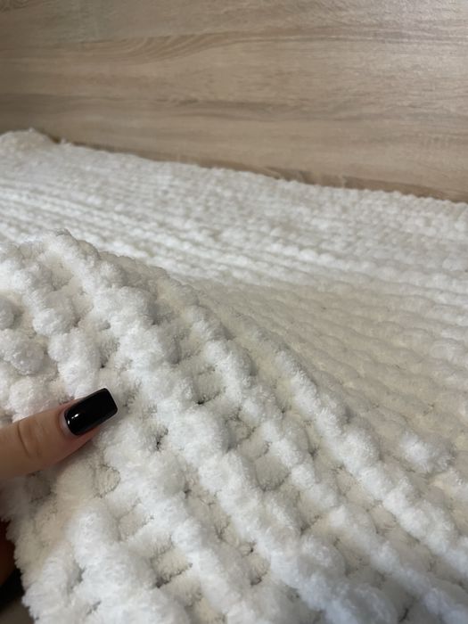 Плед за легко и студени вечери