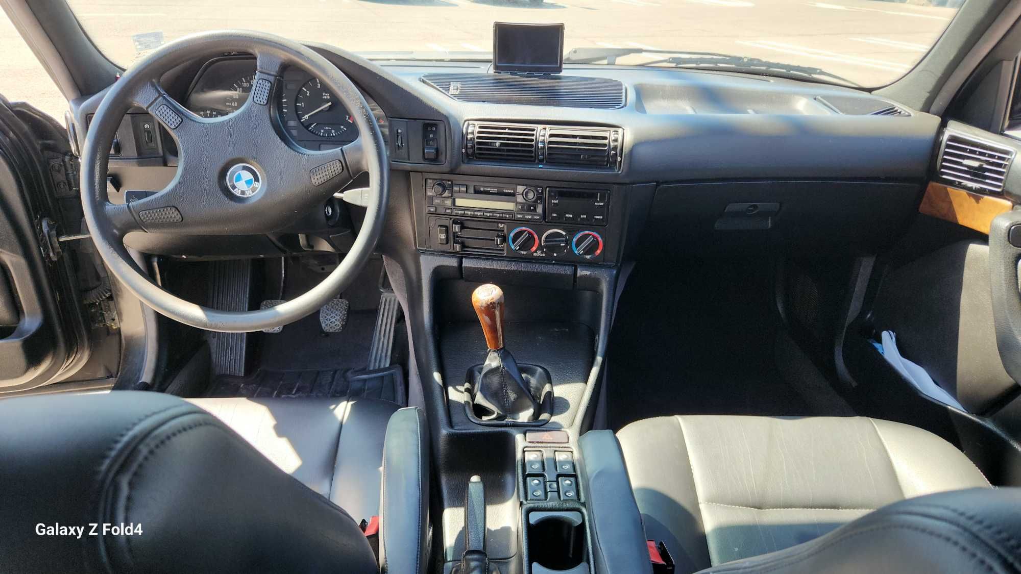 Продавам БМВ Е34