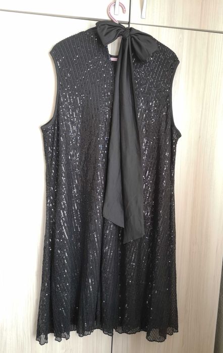 Рокля Flopesima Black от IVET.BG