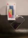 Продавам чисто нов телефон Xiaomi Redmi 12C